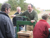 Slow Food Juicing Oct 090001.JPG